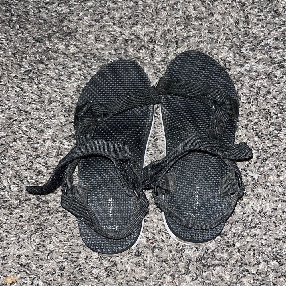 Platform sandals